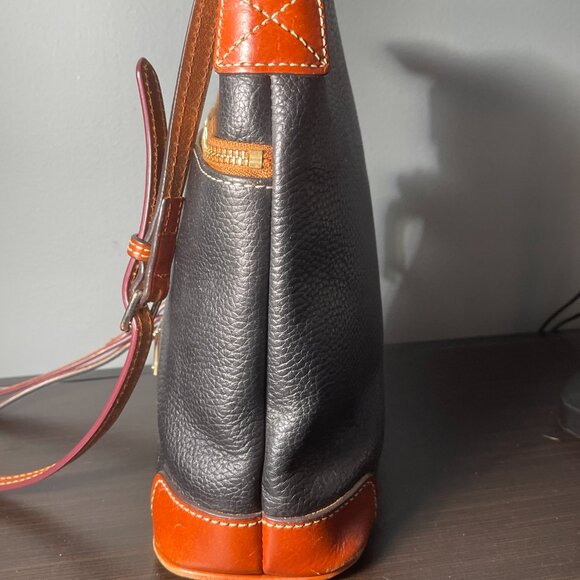 Dooney & Bourke Pebble Leather Satchel Black & Brown Trim - Picture 3 of 10